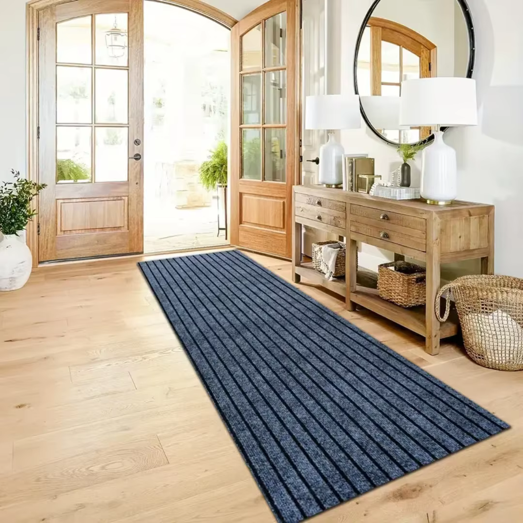 Les tapis rayés sont antidérapants et faciles à nettoyer, ce qui les rend idéaux pour les couloirs,