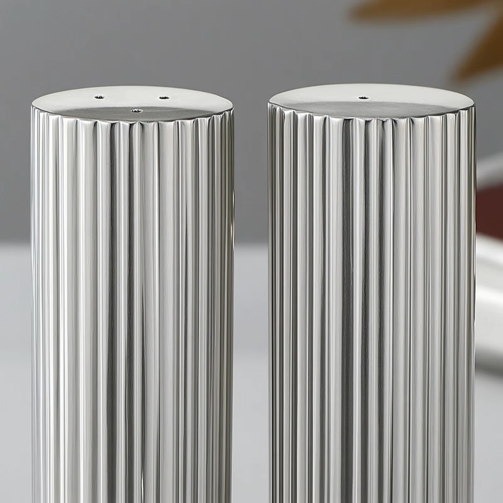 Shaker cylindrique en acier inoxydable à 2 pièces, avec trous, résistant à la rouille, rayé, pour cu