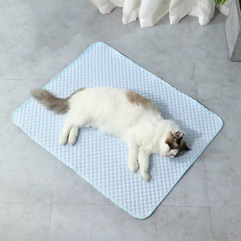 Tapis rafraîchissant pour chat, lit respirant pour animaux de compagnie, idéal pour l'été, pour peti