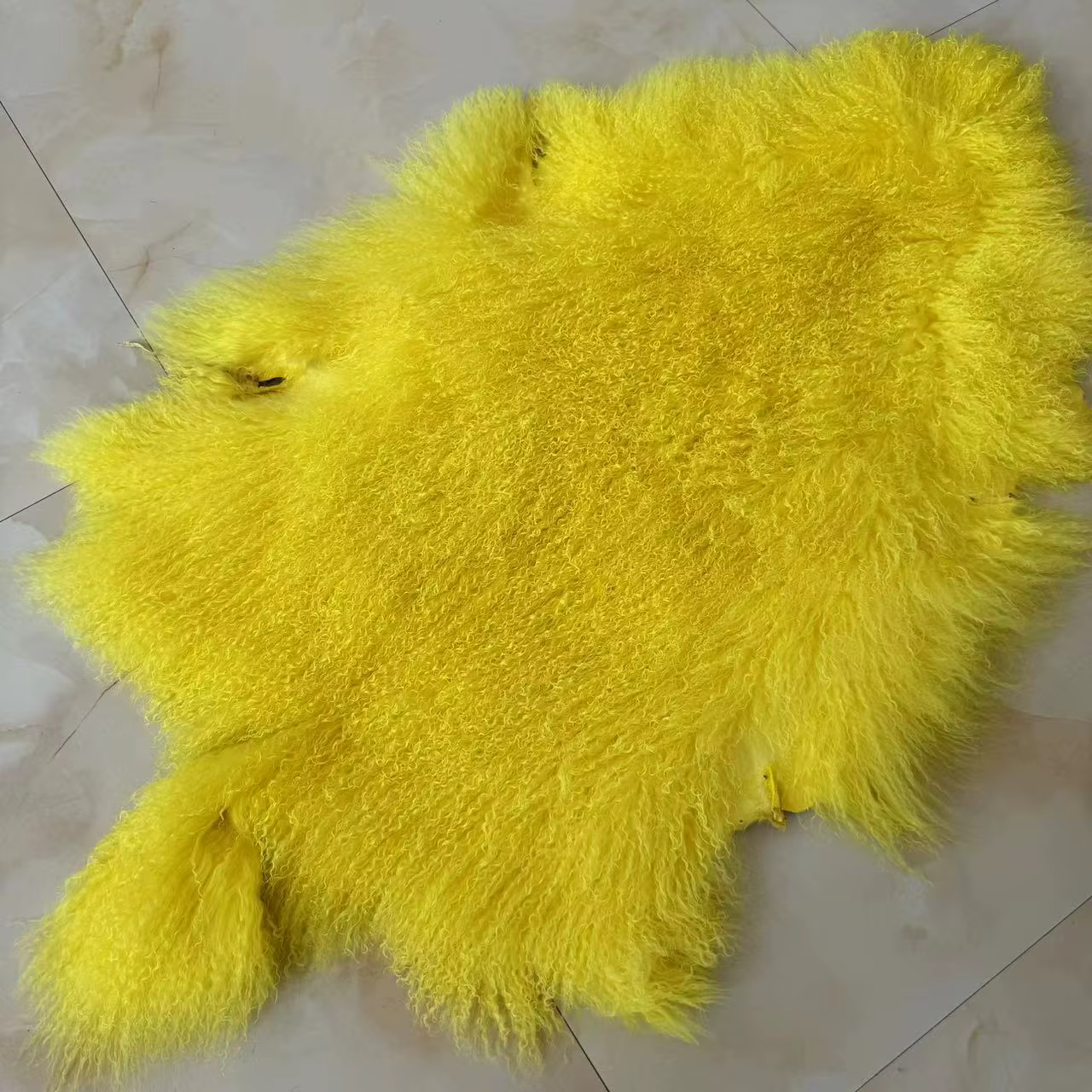 Peau d'agneau tibétaine bouclée pour chambre à coucher, zone de fourrure mongole lea