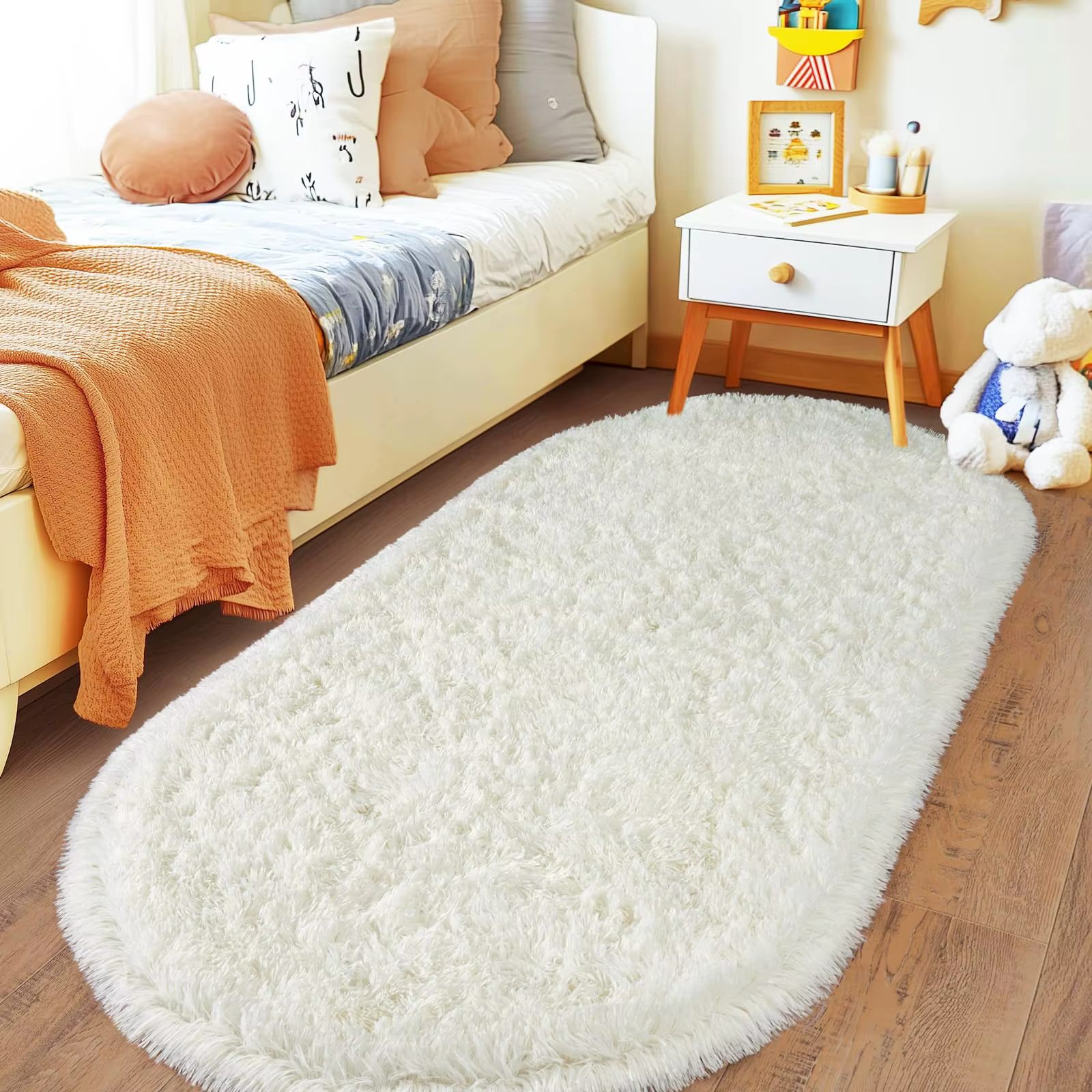 Tapis de chevet ovale en peluche gris clair, teinture par nouage, tapis résistant à l'humidité pour