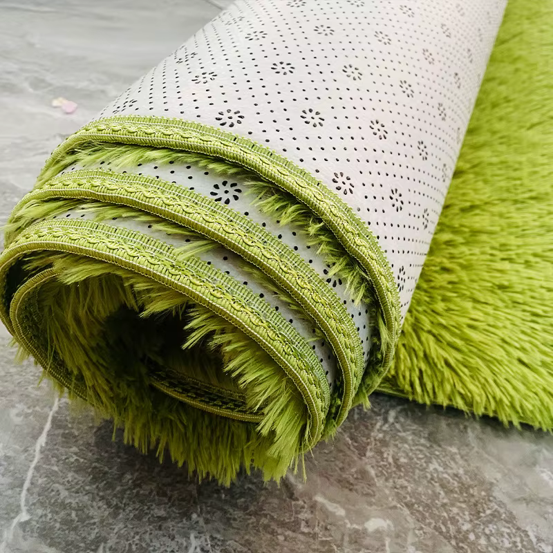 Tapis de salon vert doux et moelleux