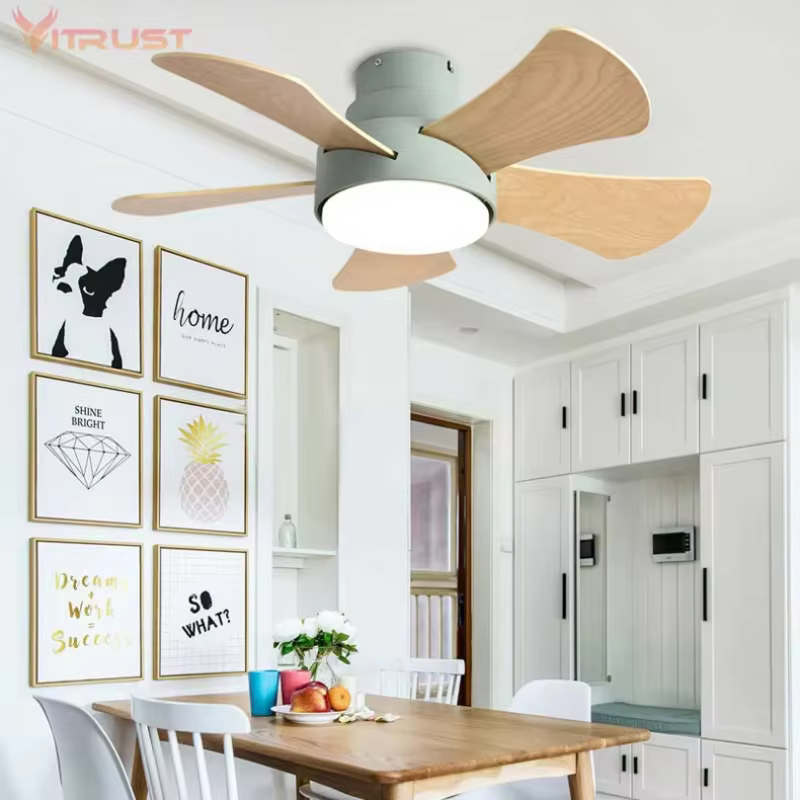 Plafonnier LED avec ventilateur intégré et télécommande, design dessin animé, luminaire décoratif de plafond, idéal pour une chambre d'enfant, 32 pouces