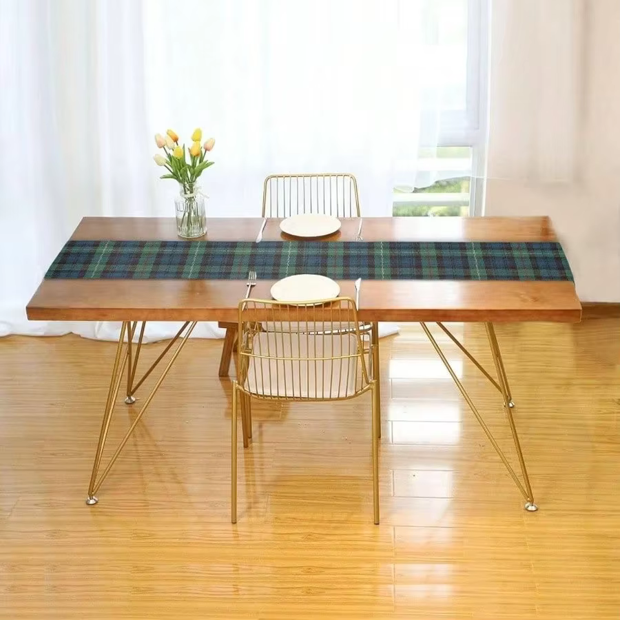 Chemin de table à motif tartan | Plaid noir bleu | Décor extérieur et d'automne | Polyvalent pour chambre à coucher et table à manger (impression plate)