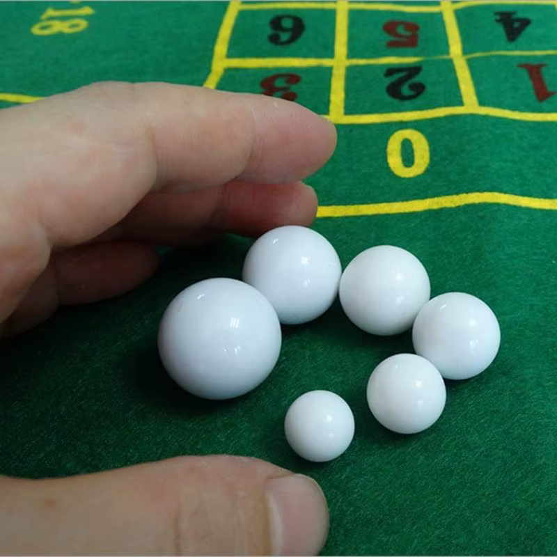 33wd 5pcs Russian Roulette Ball Casino Roulette Game Remplacement Ball Acrylique Boule blanche 12/14/16/18/20 / 22 mm