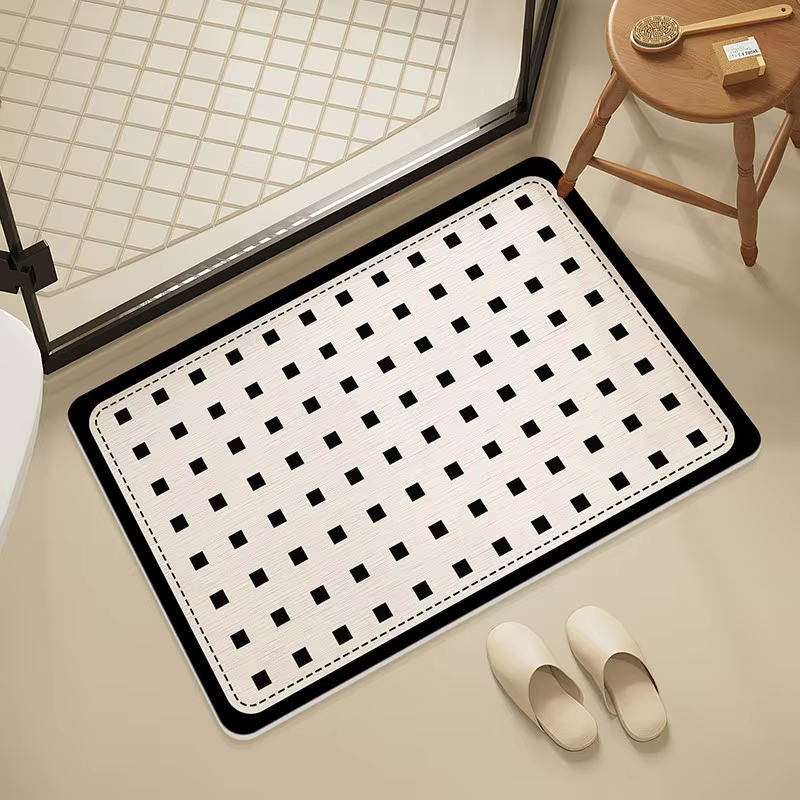 Tapis de bain VIKAMA au design minimaliste