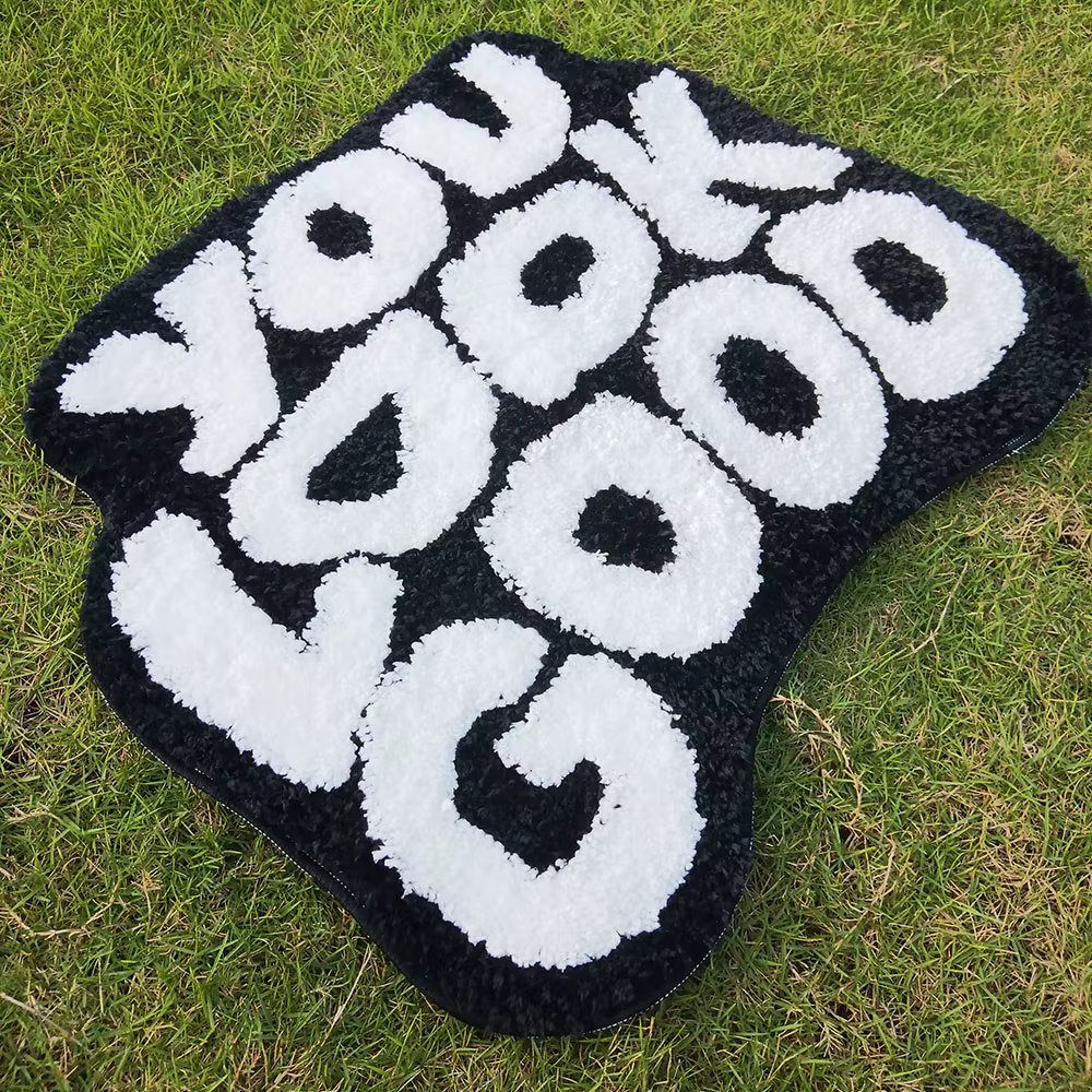Tapis tufté fait à la main