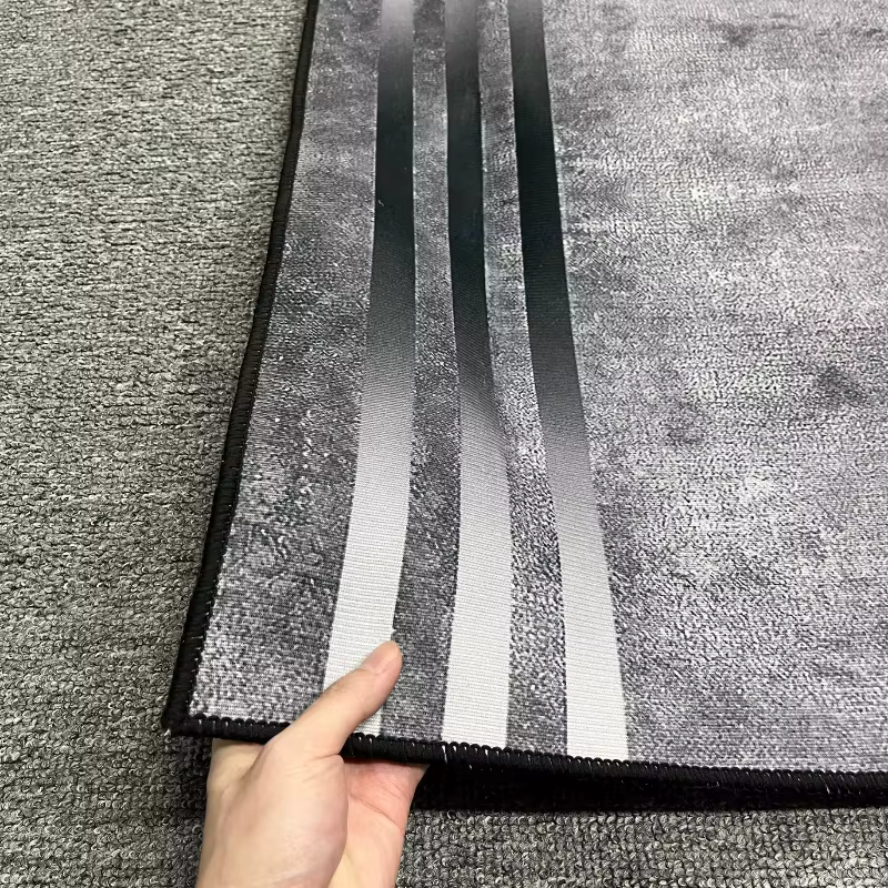 Tapis de couloir géométrique moderne