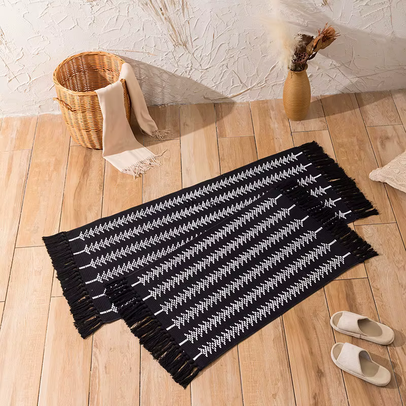 Sretno – tapis nordique tissé en coton et lin