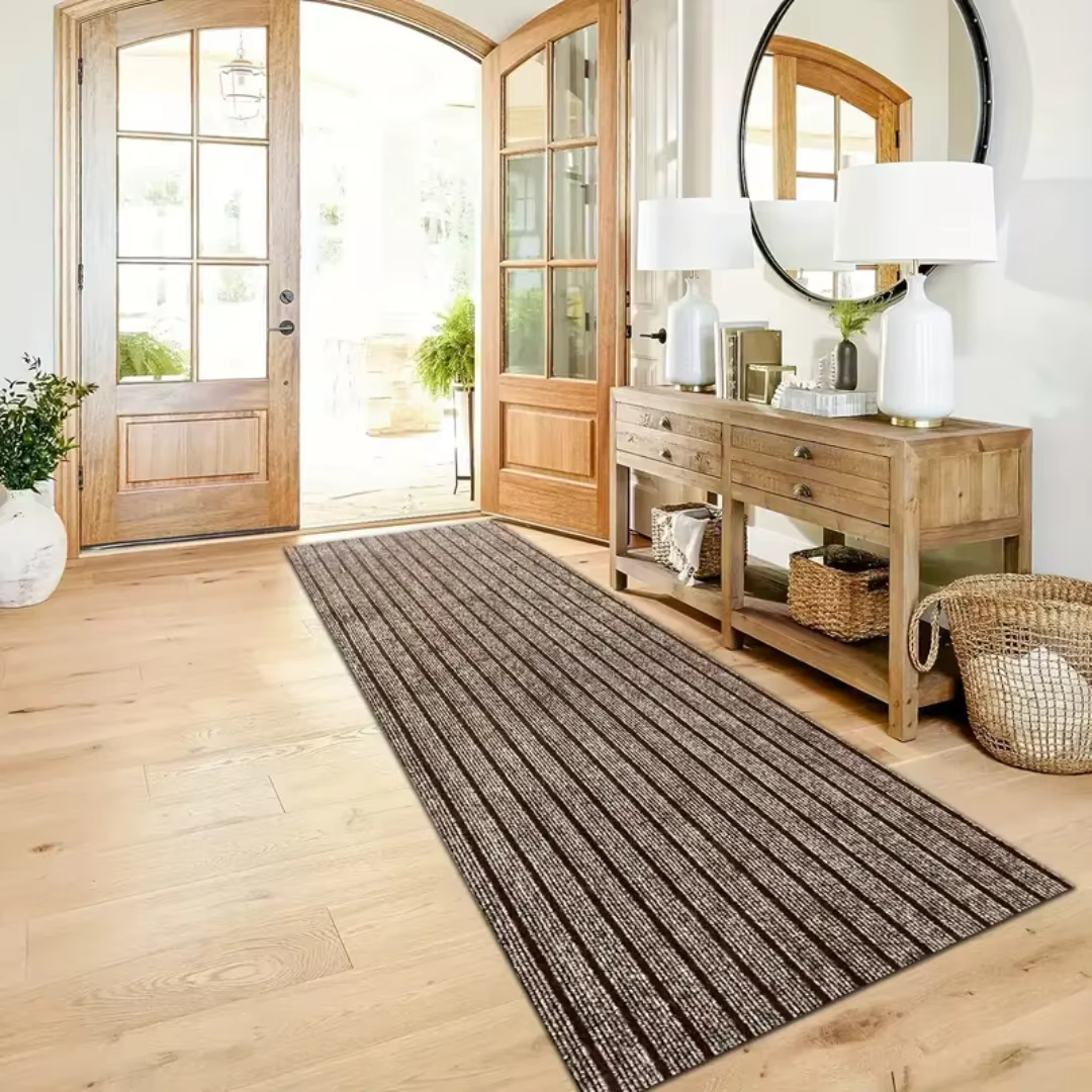 Les tapis rayés sont antidérapants et faciles à nettoyer