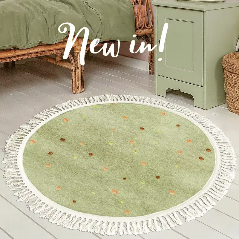 Tapis rond en peluche avec pompon pour salon