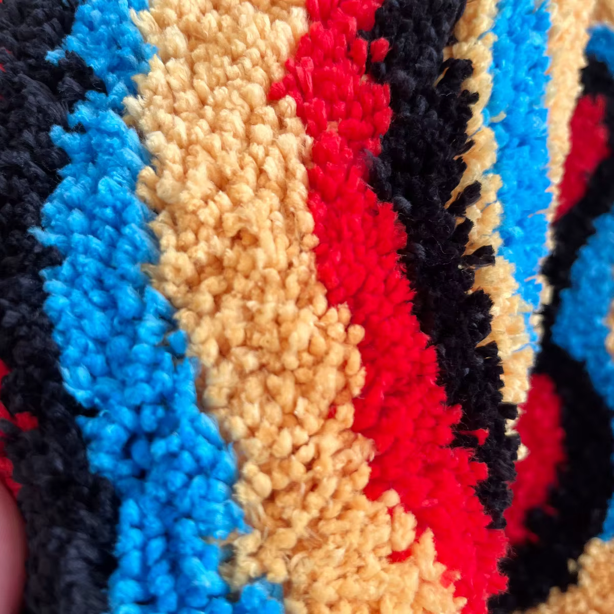 Tapis Trippy souriant - Conception capitonée unique | Cadeau idéal pour un ami