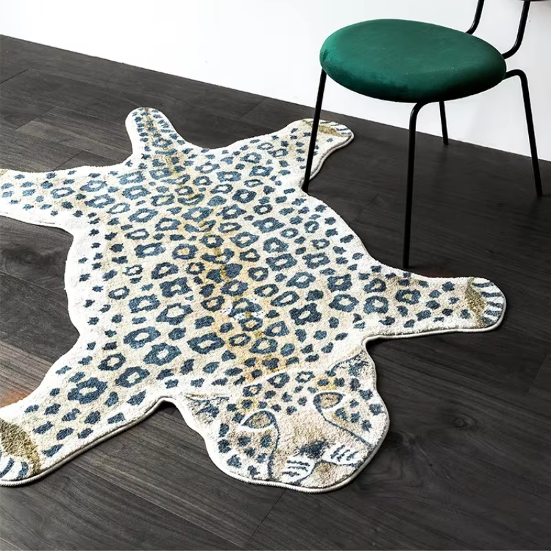 Tapis rose à motif léopard