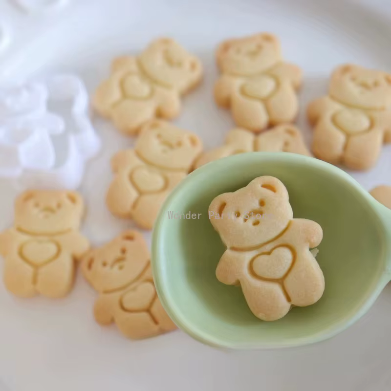 Coupe-biscuits et gaufreur de Fondant en forme d'ours en forme de cœur, moule de découpe de biscuits en forme d'animal mignon 3D, fournitures de cuisson de gâteaux à faire soi-même