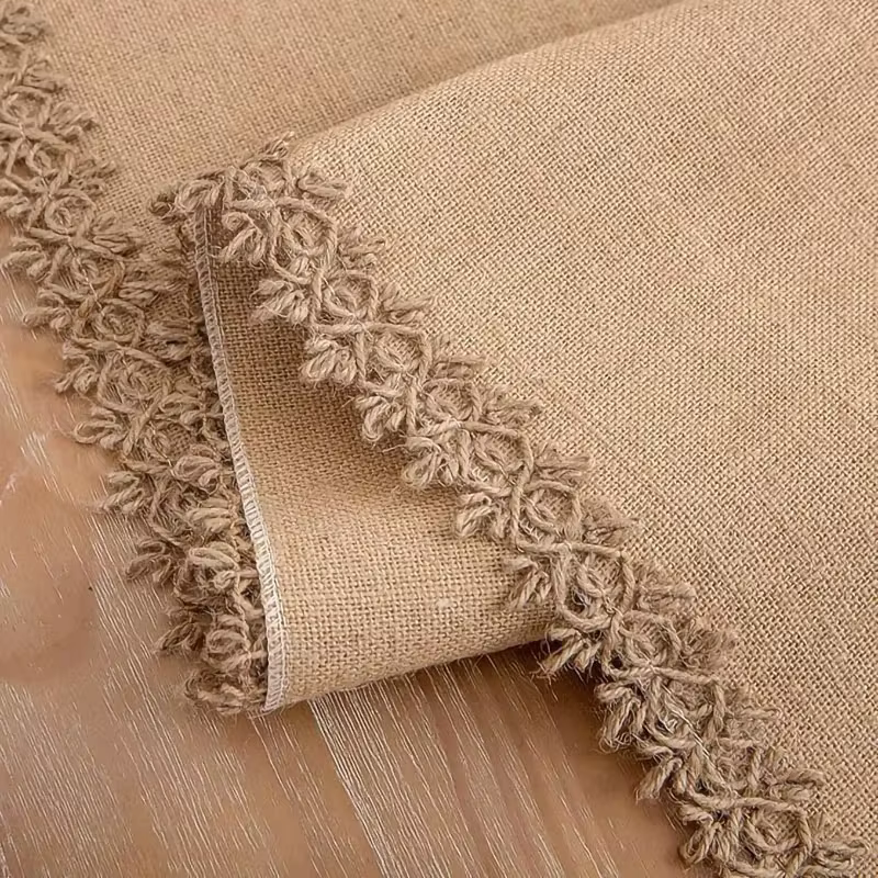 Chemin de Table en Jute Naturel avec Glands