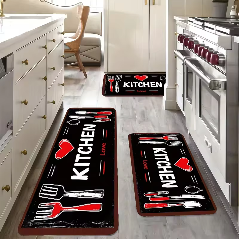 Tapis de cuisine Love avec fourchette cuillère coeur rouge, antidérapant, doux, facile à nettoyer, adapté pour salle de bain, cuisine, chambre à coucher, salon, porche