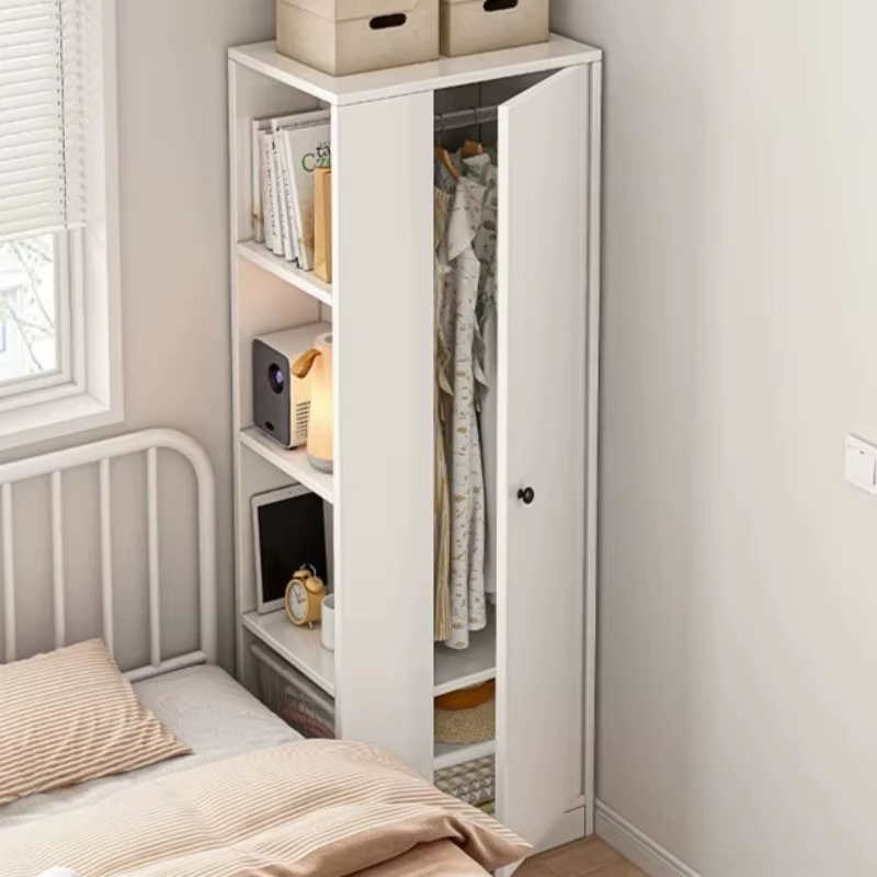Armoire étroite de style rétro