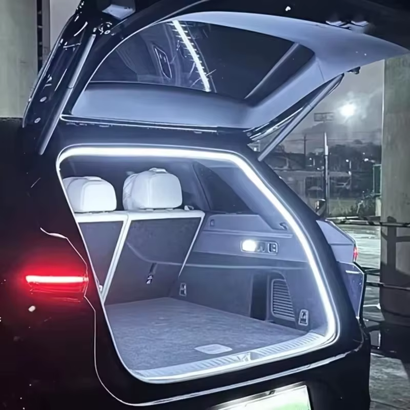 Éclairage de coffre de voiture à haute luminosité, éclairage d'ambiance, décoration intérieure, bande lumineuse LED sans fil, détection automatique, éclairage de hayon