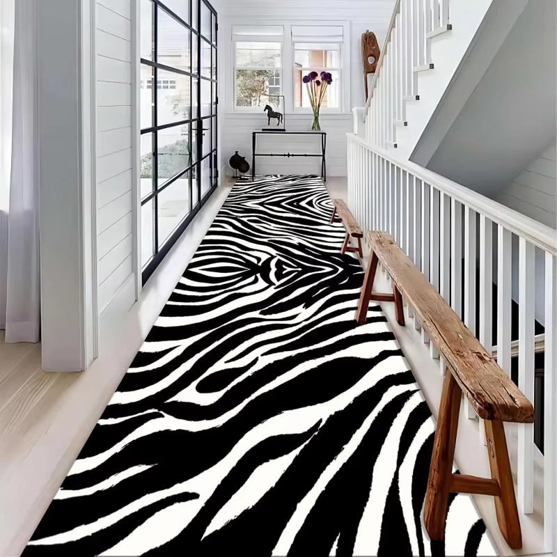 Tapis de couloir long VIKAMA moderne à rayures zébrées