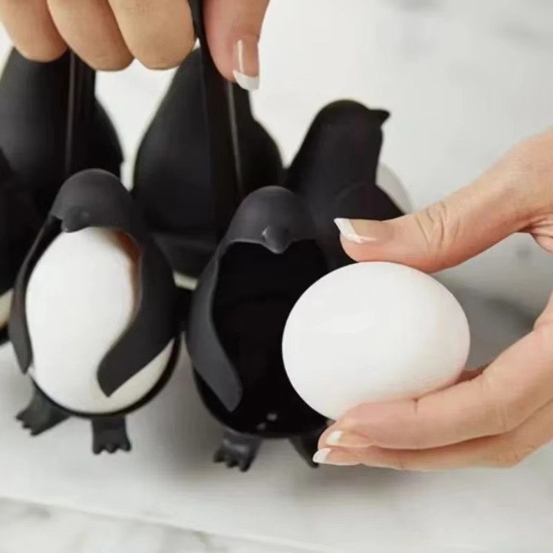 Ensemble de 6 supports pour œufs Penguin Egg Steamer & Refrigerator, cuiseur à œufs électrique avec support de rangement empilable pour la cuisine