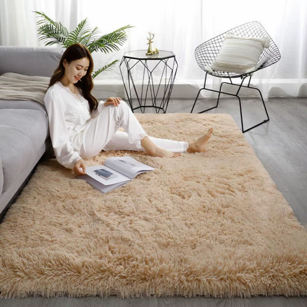 Tapis en soie et laine VIKAMA