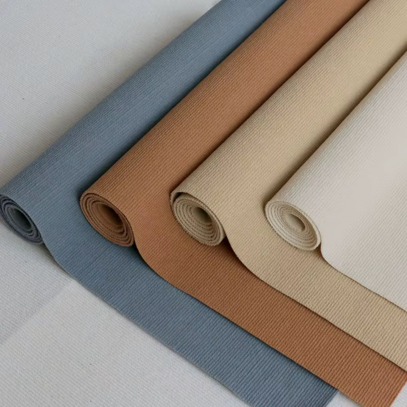 Tapis auto-adhésif pour salon