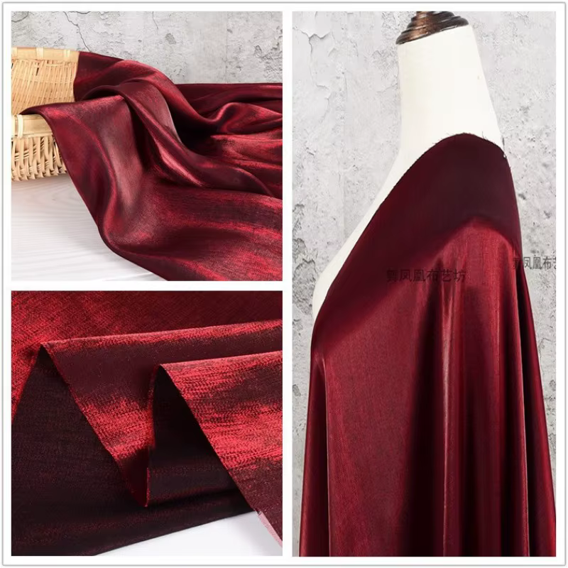 Bordeaux, satin de coton en soie glacée bicolore qui change de couleur