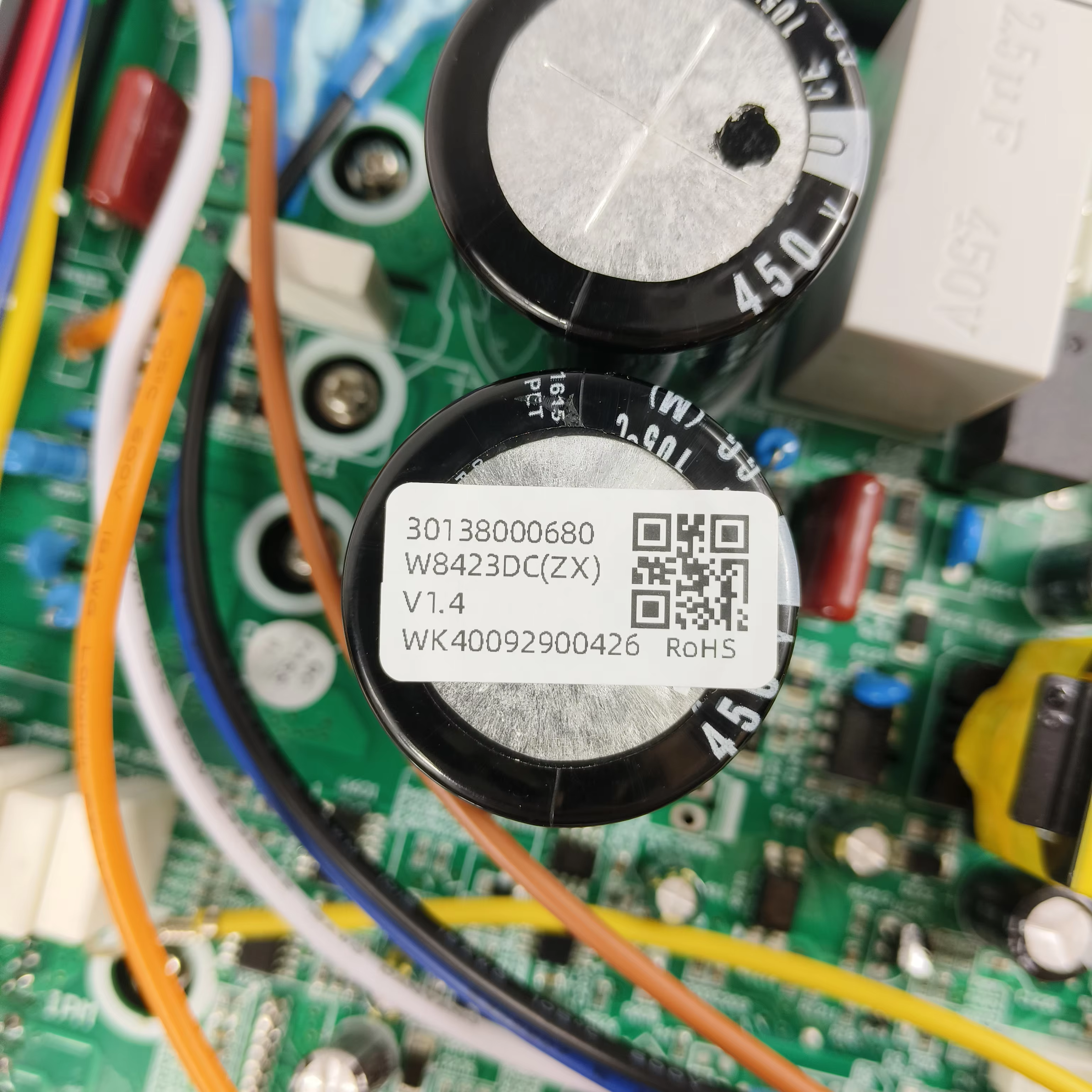 Nouvelle carte mère d'unité extérieure de climatiseur à fréquence variable 30138000680 Boîtier électrique W84210C 017007000208 300002000374