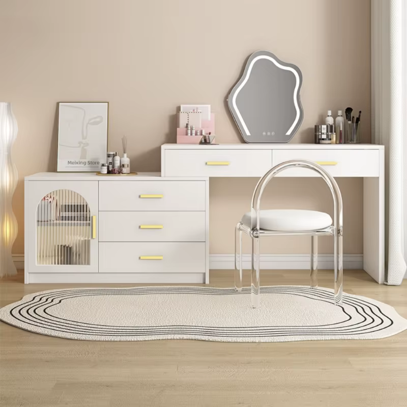 Tapis rond irrégulier en peluche