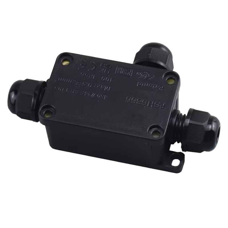 Boîte de jonction de connecteur de fil de câble électrique IP66 étanche extérieure à 3 voies avec boîte de jonction de Terminal 450V pour la lumière LED