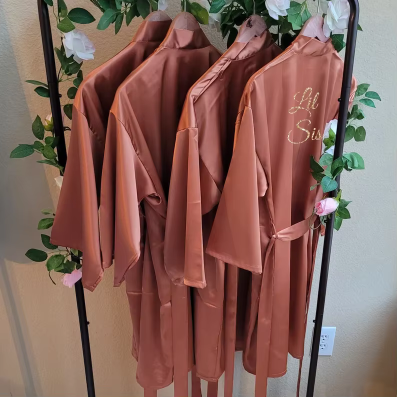 Robe de demoiselle d'honneur personnalisée en terre cuite, Robe de mariée en Satin avec nom personnalisé, Robe de demoiselle d'honneur de mariage, Kimono, Robe de demoiselle d'honneur