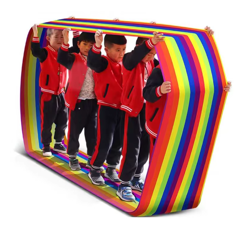 Jeux de construction d'équipe en plein air, activité de groupe, ThUNICEF, polymère de course, enfants, adolescents, adultes, journée de terrain familiale, fête de carnaval dans l'arrière-cour