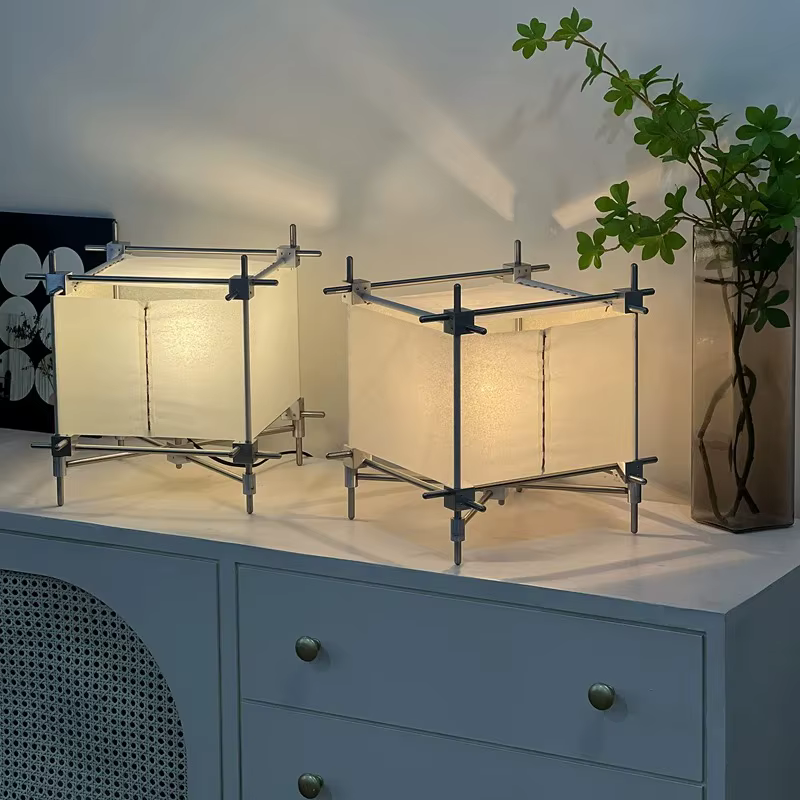 Lampe sur pied en tissu Wabi Sabi