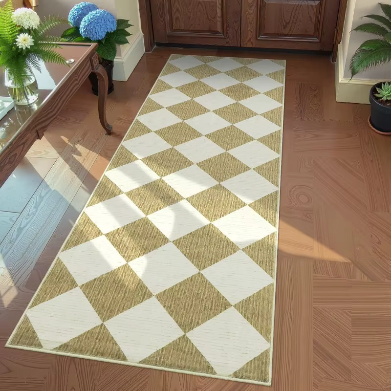 Tapis de couloir à motif damier