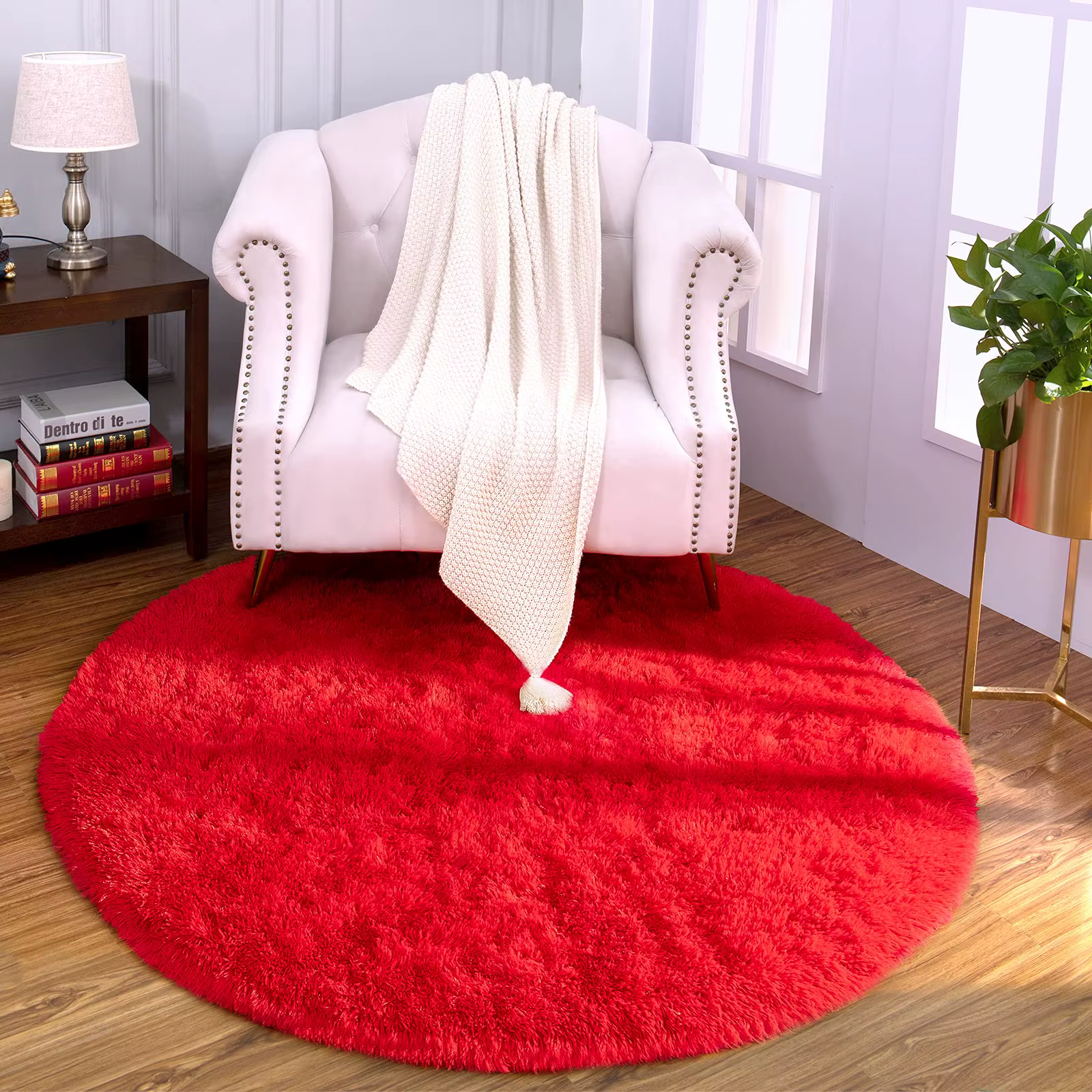 Tapis rouge rond pour chambre d'enfant