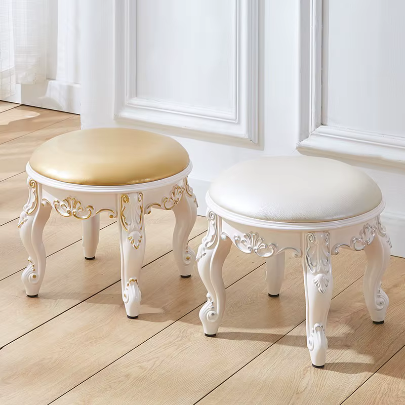 Chaises de salon du Moyen Âge