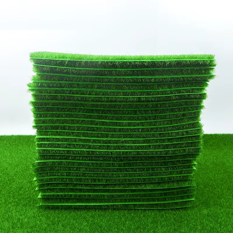 Tapis de gazon artificiel vert