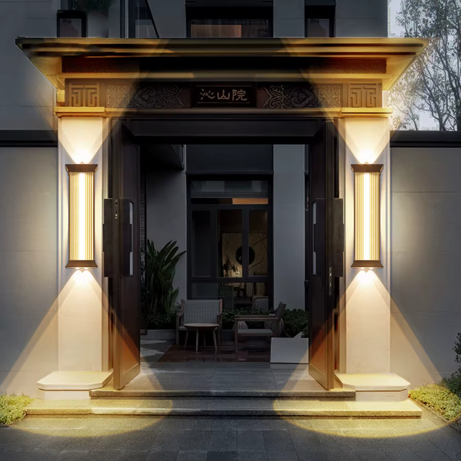 Applique Murale LED Imperméable en Acier Inoxydable, Éclairage d'Extérieur, Idéal pour une Cour, un Jardin, une Villa ou une Terrasse