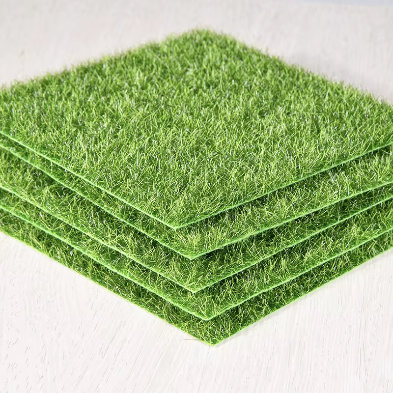 Tapis de gazon artificiel vert