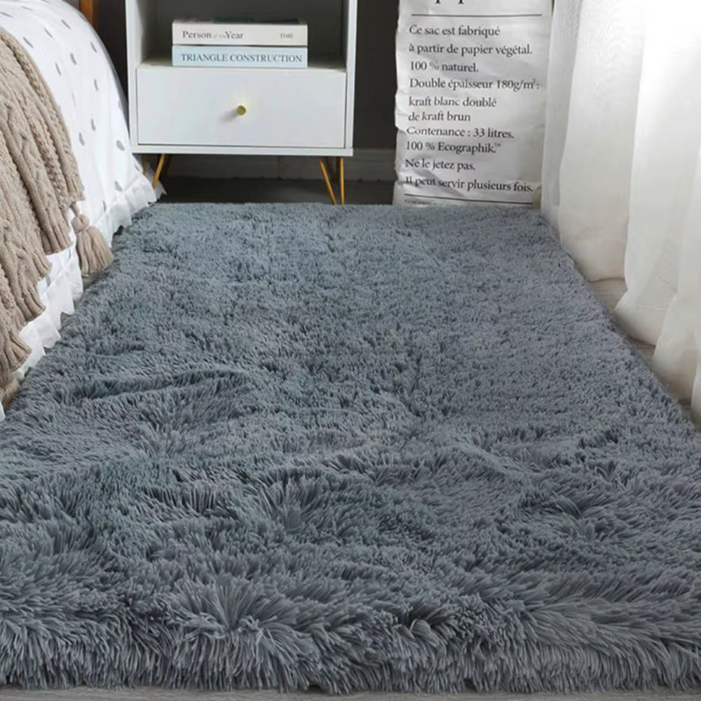 Tapis en soie et laine VIKAMA