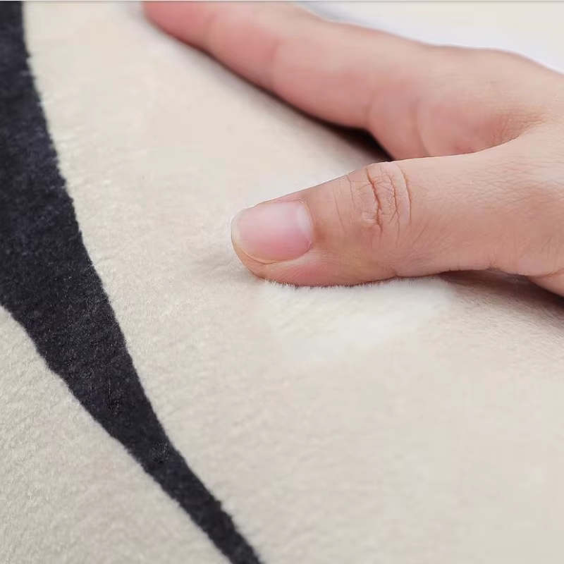 Tapis de luxe léger pour chambre à coucher