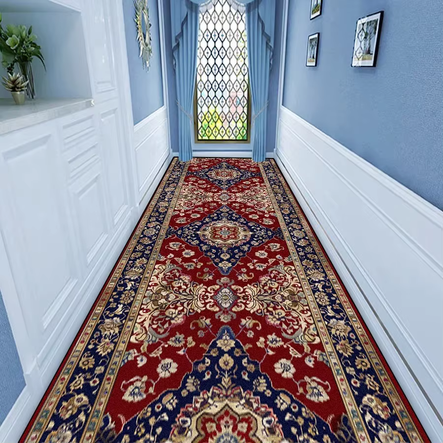 Tapis long classique à motifs floraux