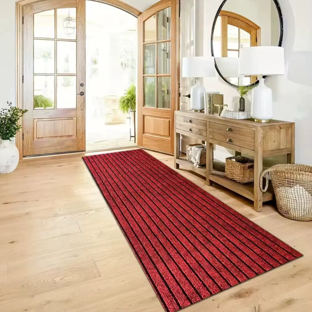 Les tapis rayés sont antidérapants et faciles à nettoyer