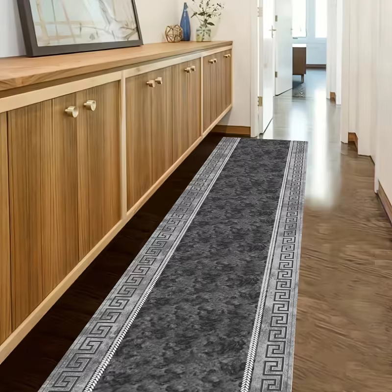 Tapis géométrique moderne noir et blanc