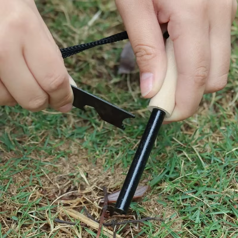 Nouveau Kit de silex Portable de survie en milieu sauvage-bâton de démarrage de feu en magnésium avec manche en bois pour outil d'équipement de Camping en plein air