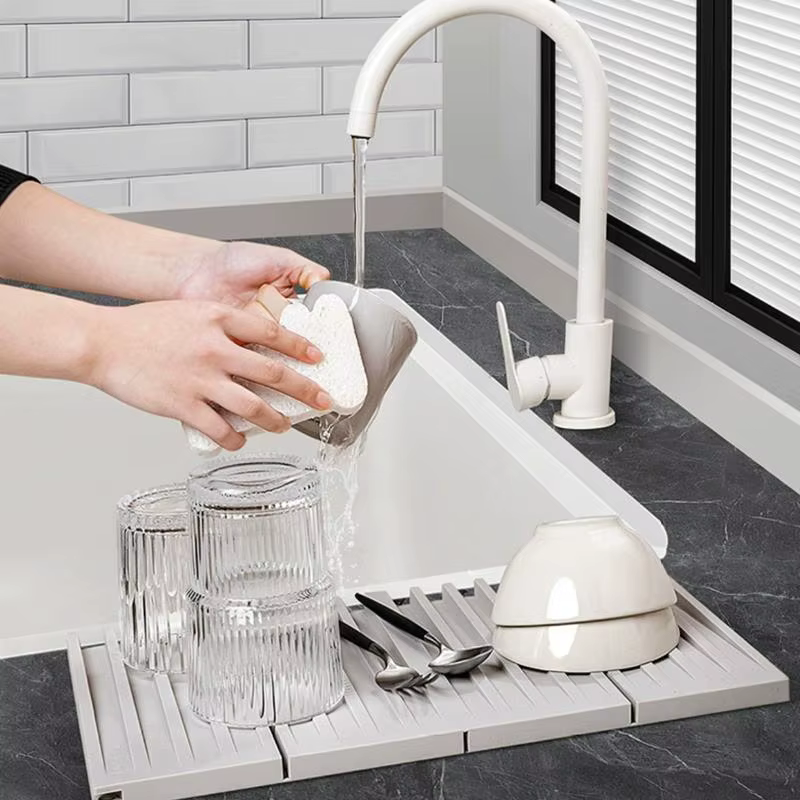 Tapis de drainage carré en silicone pour comptoirs de cuisine