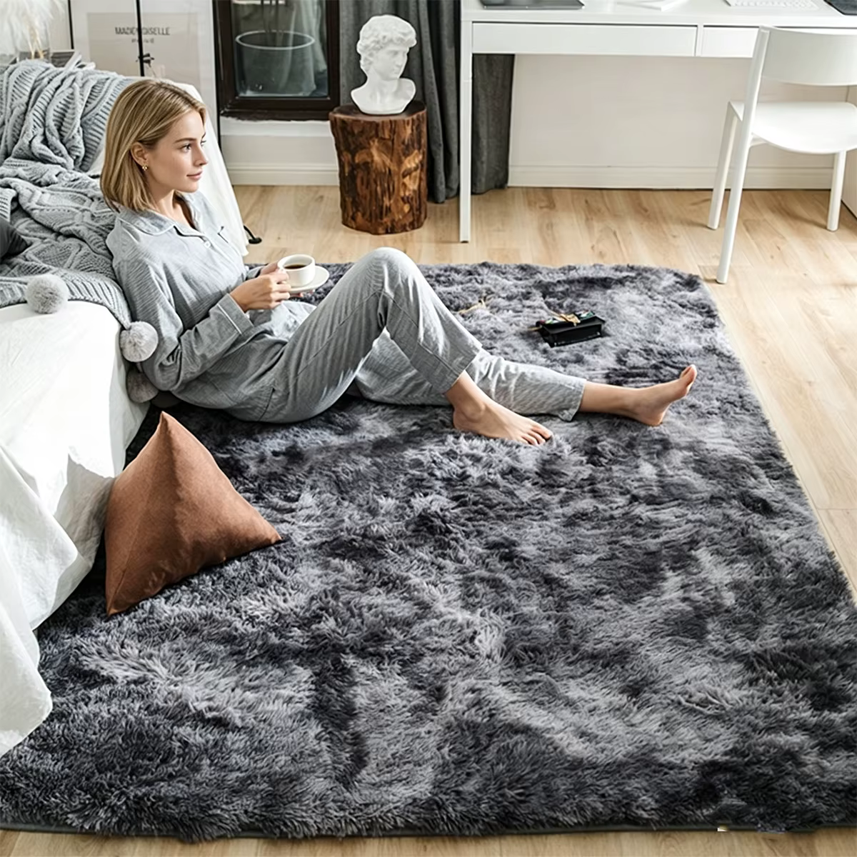 Tapis gris pour salon, en peluche
