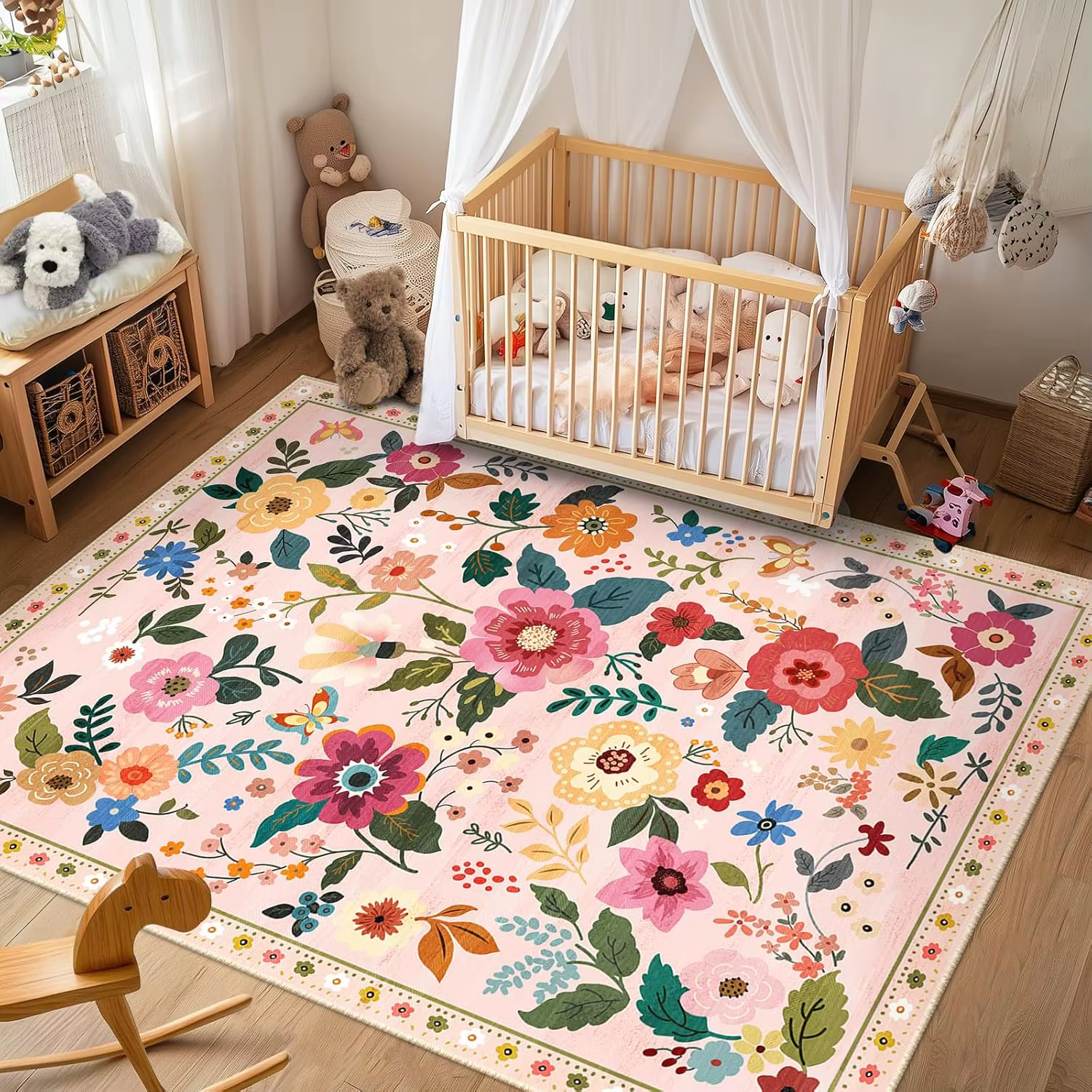 Tapis d'intérieur bohème rose à motifs floraux