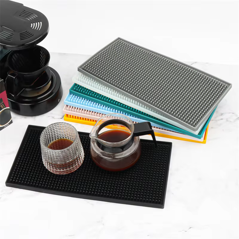 Tapis de bar en silicone durable et élégant pour déversements de café et de séchage du verre – Parfait pour les bars