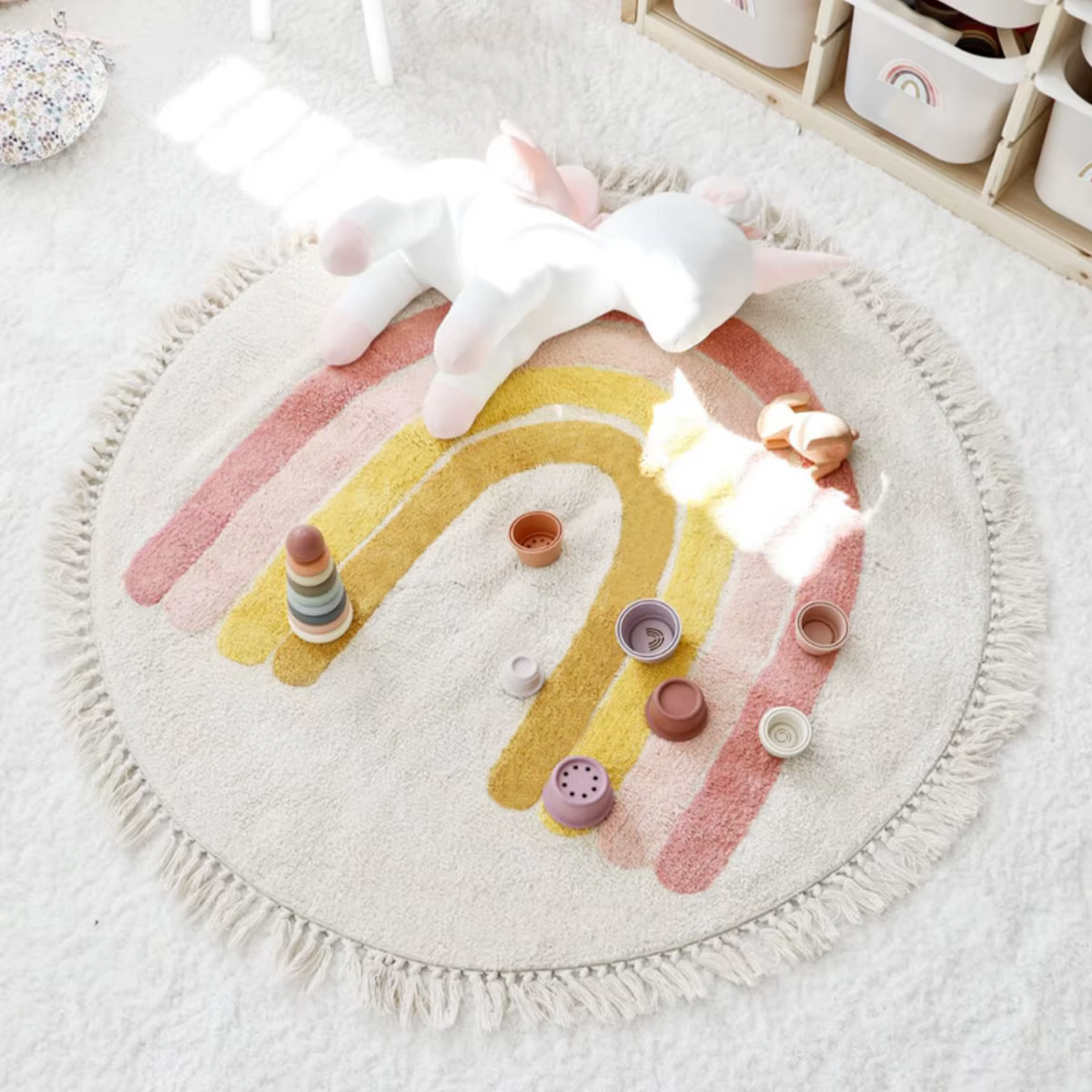 Tapis rond en polymère avec pompon pour chambre à coucher